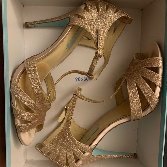 Betsey Johnson Shoes - Champagne Betsey Johnson heels π₯ Betsey Johnson Shoes - Champagne Betsey Johnson heels π₯